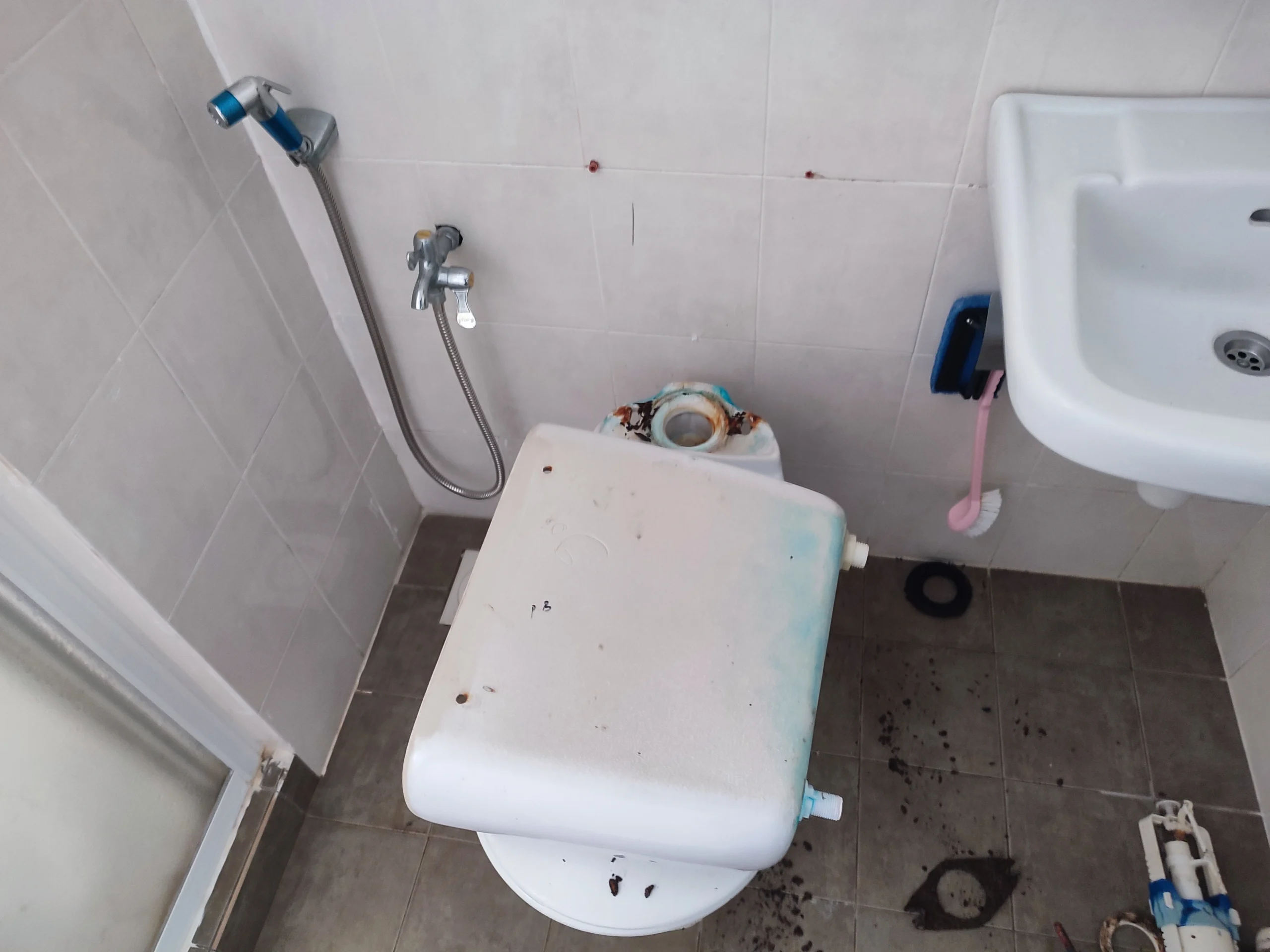 Emergency plumbing service in Puchong for water leaks